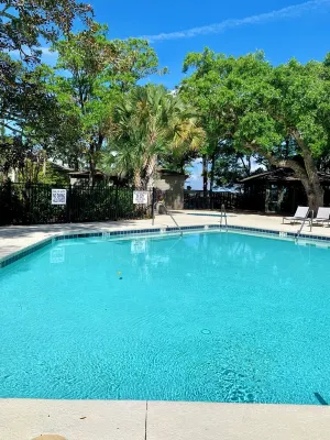2 Inlet Cove; steps from the dock & pool; 10 min walk to the beach;  EV charger