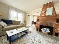 2BED GUESTHOUSE WITH PRIVATE BEACH ACCESS