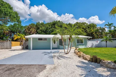 Coastal Retreat Отели рядом с достопримечательностью «Venice Myakka River Park»