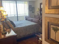 LUXURY WEST FACING CONDO -  STUNNING VIEWS AND BOAT DOCK!!! Hotels in Hudson