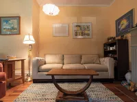 Bohemian 3-bedroom house with private yard in charming neighborhood Hotels in Vermillion