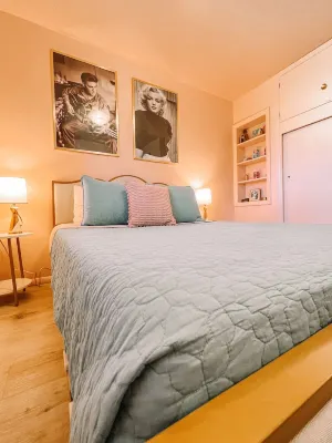 Fabulous 50's & Hot Tub