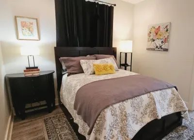 1 bedroom guest house in College Grove, TN
