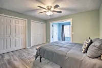 Chandler Ln Adventure Townhome at Bella Vista - Dog Friendly - 200Mgps
