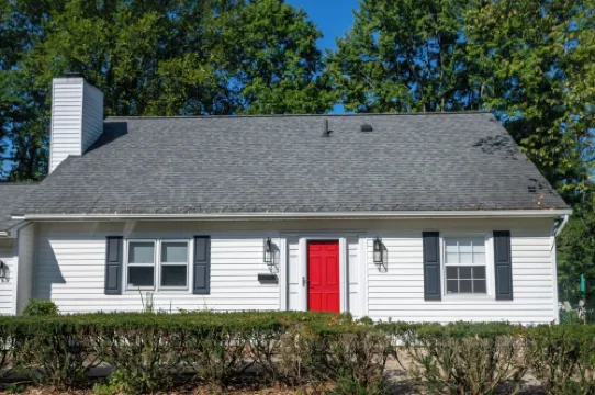 Newly renovated home located across from WRA and steps from downtown Hudson.<br>