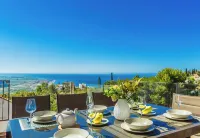 Villa Estrella with private heated pool and breathtaking views