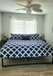 Steps from the beach,  Lakeview with Hot Tub