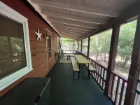 Cottage Close to Lake w Fireplace/FirePit/Wildlife