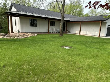 Luxurious lake home, new 4 bdrm, 3 bath 2 kitchens modern farmhouse on SRCL.org