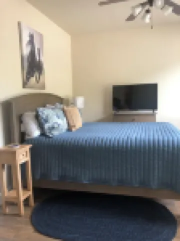 Spacious Hollows Villa over Looking  Lake Travis! Spring Break Available.