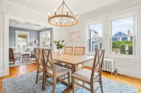 Luxe Historic Bungalow in Heart of Downtown Mystic