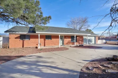 Game Room - Mountain Views - King Bed - near Golf Course - Intel - Rust Medical