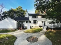 Private Retreat w/Pool, Hot Tub & Fire Pit, Perfect for Groups!