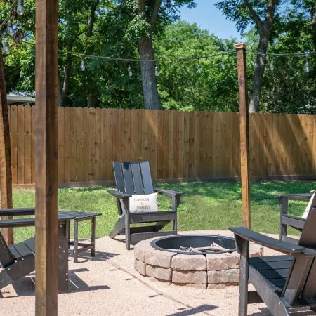 Modern Cottage 3 Bed 2 Bath, Close to Downtown