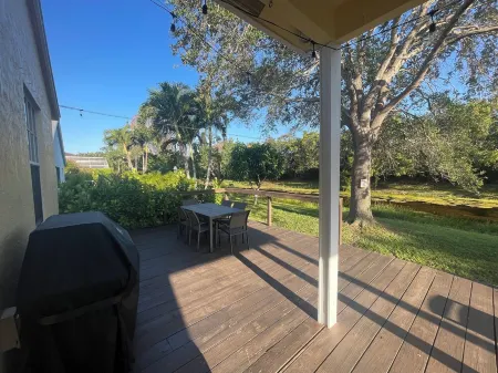 Jupiter's Beacon Villa. Less than 2 miles from the beach in the heart of Jupiter