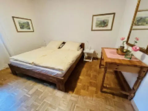 Forsthaus Zerbe / Espenschied, newly renovated with spacious garden Hotels in Dahn