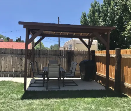 Centrally located to southern Utah and northern Arizona parks and trails. Отели рядом с достопримечательностью «Zion Natural History Center»