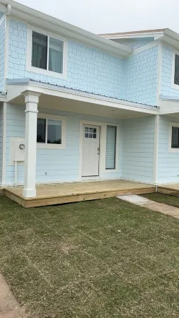 Fully Renovated on Sunnyside Beach - Golf Cart Included - Pool - 3 Bedroom