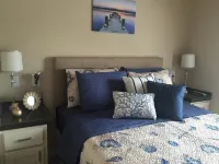 Tiny home in Key Largo with Private Dock, Tiki Hut and Boat Lift - Country Houses