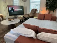 New Centennial Park luxury Smart Home w e-bikes