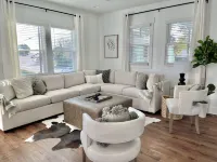 Phenomenal in Fuquay-Sleeps 11- Weddings, Pets, Minutes to High Grove Estates!!!