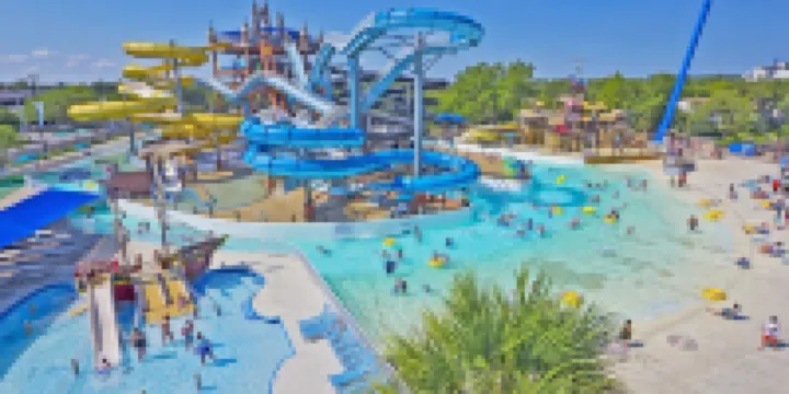 Private River Access, Pool, Hot tub, BBQ grills, walk downtown & Schlitterbahn!