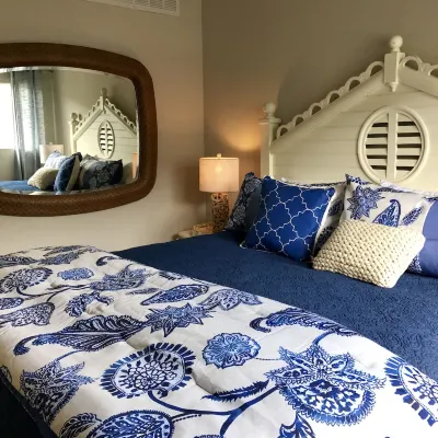 Oxnard Beach house two lots from sand! 엔컨터 주변 호텔