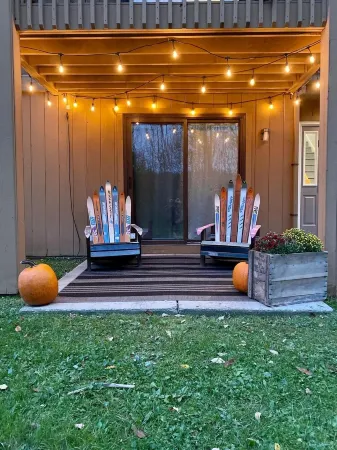 Hillside Getaway in Ellicottville w/ Pool Nearby! Sleeps 4!