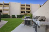 Newly Updated Modern Scottsdale Condo Old Town