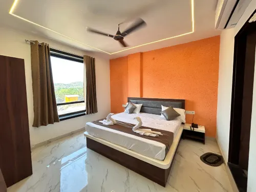 Pratibha Hotel and Restaurant Hotels in Karauli