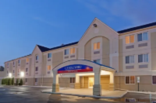 Candlewood Suites SECAUCUS - MEADOWLANDS by IHG โรงแรมในเซคอคัส