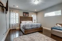 East Nashville*Amazing PLACE* w/rooftop 😍 5 bedrooms