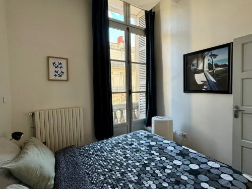 Stylish, modern apartment in the historic city centre of Montpellier.