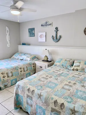 St Simons Island Townhouse Close to Beach and Village