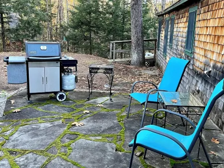 Wildewood Haven - Charming 3-bedroom home located on Long Pond, Rome, ME