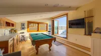 Luxury Oceanfront Home with Rooftop Deck, Hot Tub, Fire Pit - Jacuzzi