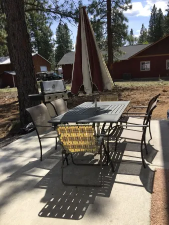 Beautiful 6 bedroom, 3 bathroom house custom built for vacation rental.