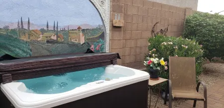 Beautiful 3 Bdrm./2 Bath Gold Canyon home w/heated pool in private setting