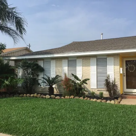 Hot tub,Private pool, resortlike home,,Tiki bar short walk to beach &all