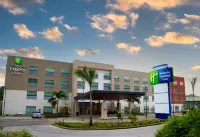 Holiday Inn Express & Suites Diamond