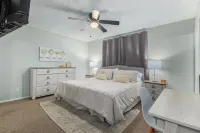 Resort Style 3BR 2BA Pool, Hot Tub, Near Waste Mgmt Open and Spring Training Hotels in Ahwatukee Foothills