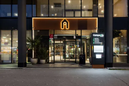 Campanile Prime Paris 19 - la Villette Отели рядом с достопримечательностью «Paris Event Center»