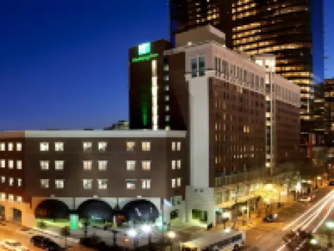 DoubleTree by Hilton Charlotte City Center Hotels near Bank of America Stadium