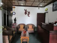 Lady Princess Hotel Hotels in Nyaungshwe