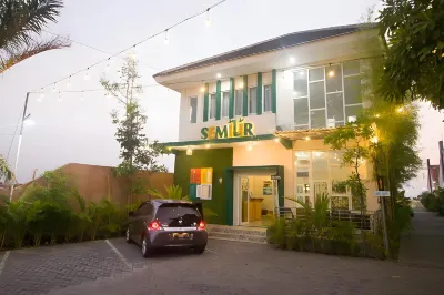 RedDoorz Plus Syariah near Alun Alun Sampang Hotel dekat Madura Store 2