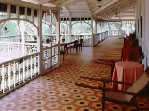 Dune Barr House - Verandah in the Forest Hotels in Matheran