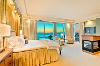 Oceanfront Beach, Pool, Hot Tub, Pickleball, Movie Theater, Elevator & Golf Cart - สระว่ายน้ำส่วนตัว