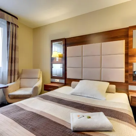 Amber Hotel