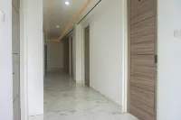 RedDoorz Near Araya Family Club House