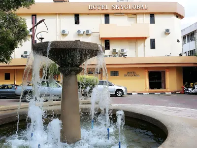 SkyGlobal Hotel Hotels near Pulau Papan